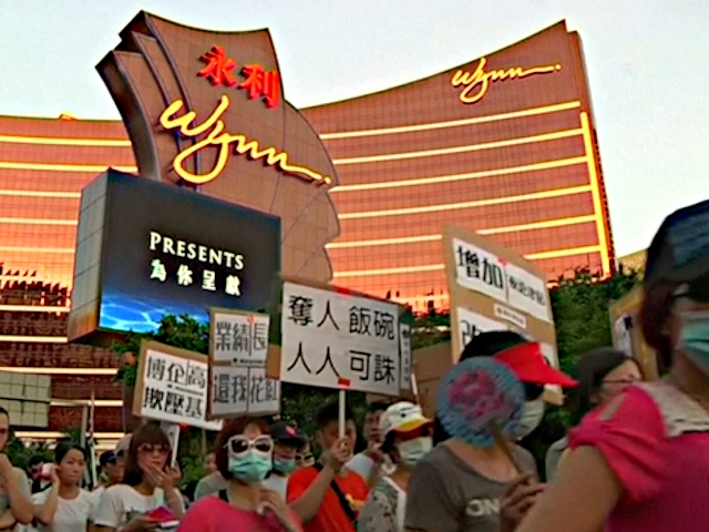 В Макао протестуют работники казино