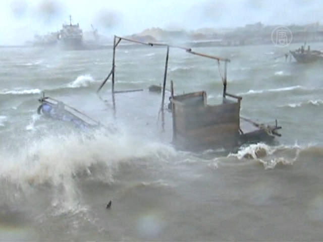 В Китае бушует тайфун «Калмаеги»