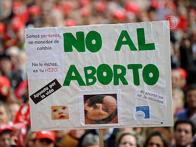 Противники абортов вышли с протестом в Мадриде