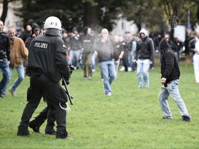 Кёльн: неонацисты устроили беспорядки