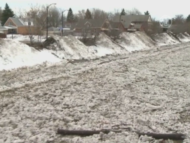 В Буффало после снегопада опасаются наводнения