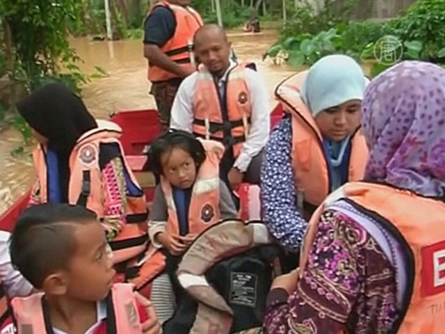 60 тысяч малазийцев эвакуированы из-за наводнения