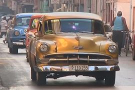 Владельцы раритетных авто на Кубе ждут туристов