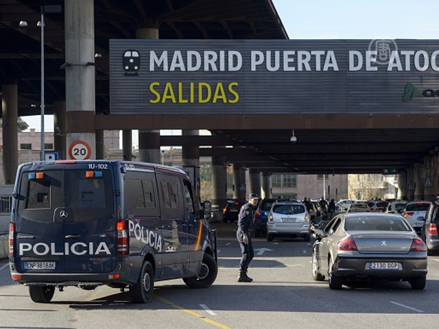 Мужчина угрожал взорвать себя на ж/д-вокзале Мадрида