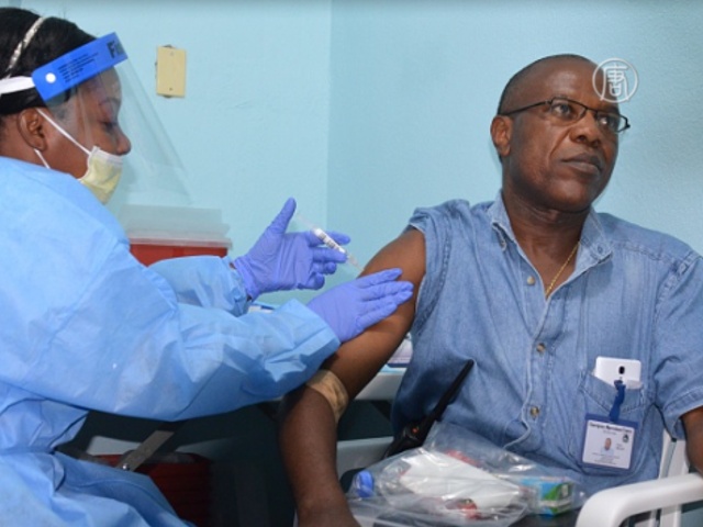 В Либерии начали испытания вакцин от Эболы