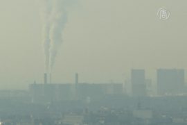 Париж ограничил движение транспорта из-за смога