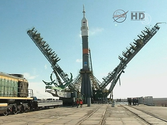 «Союз ТМА-16М» установили на стартовой площадке