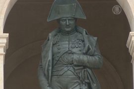 Обновлённая статуя Наполеона вернулась в музей