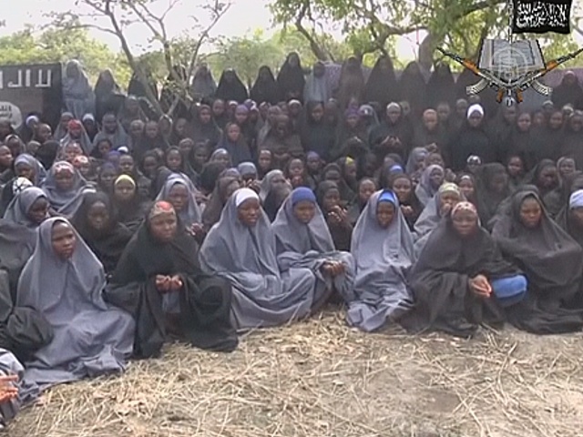 «Боко харам» учит похищенных женщин воевать