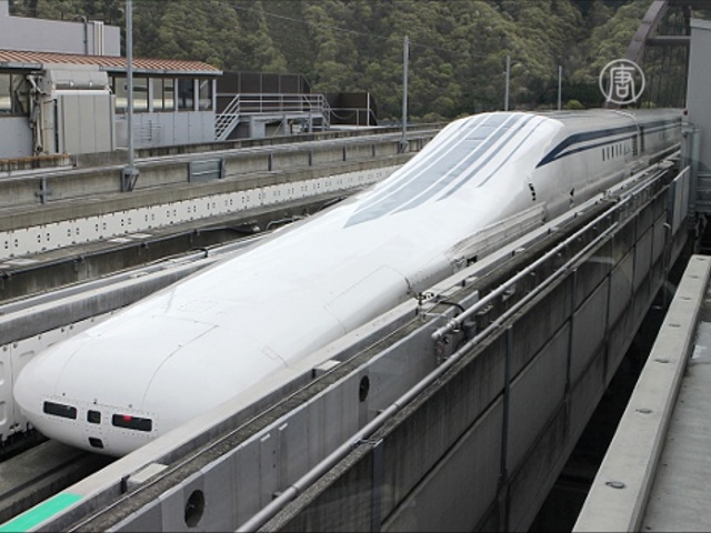 Поезд в Японии побил рекорд скорости