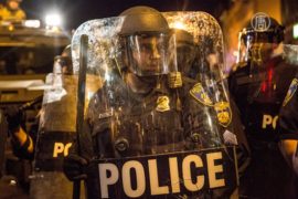 В Балтимор направили тысячи полицейских