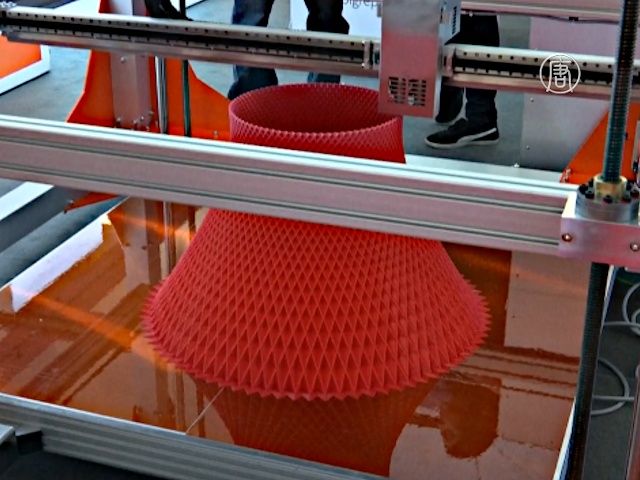 Авто, еду и мебель печатают на 3D-принтере
