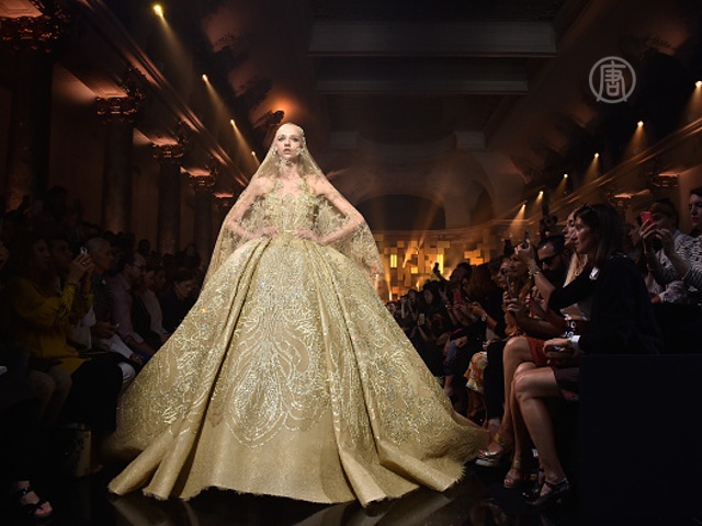 Мода от Эли Сааба: осень, расшитая золотом