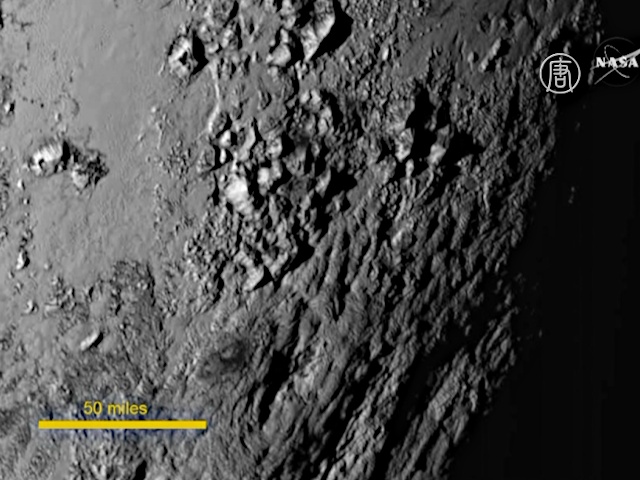 Аппарат НАСА передаёт новые данные о Плутоне