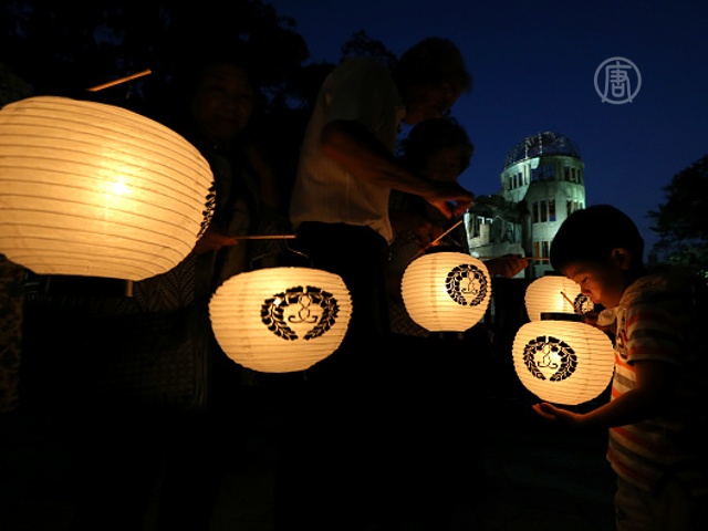 В Хиросиме зажгли свечи: 70 лет со дня бомбежки