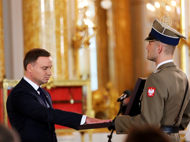 Президент Польши принёс присягу
