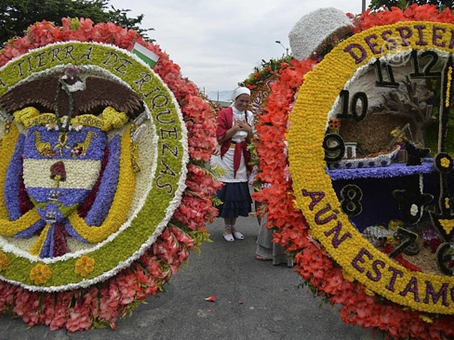Колумбийцы чествуют цветы