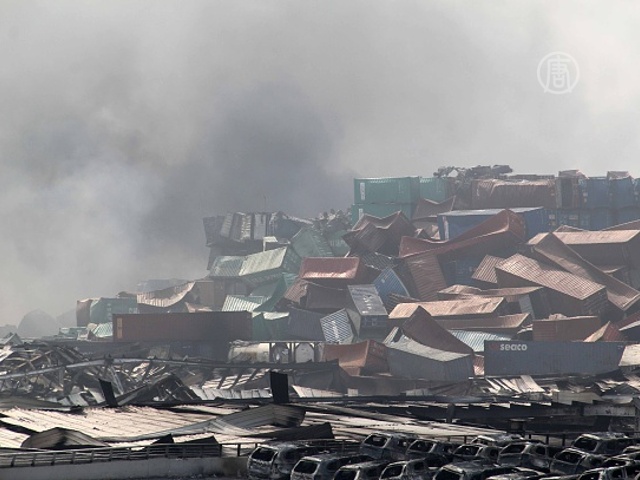 Число жертв взрывов в Тяньцзине растет