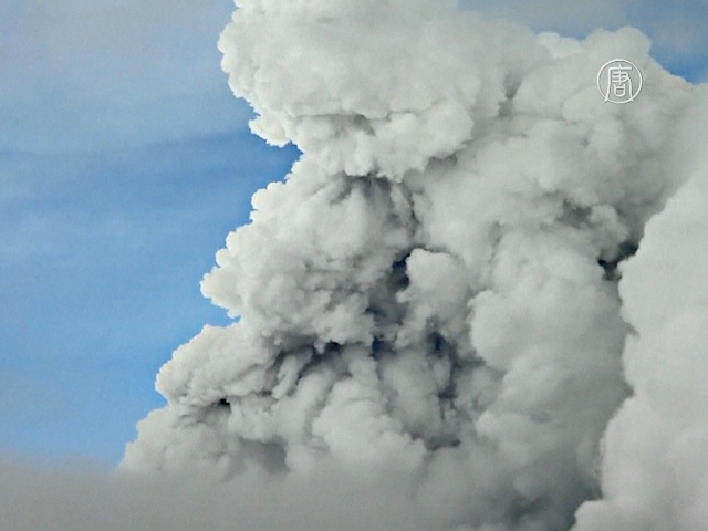В Эквадоре ввели режим ЧП из-за вулкана