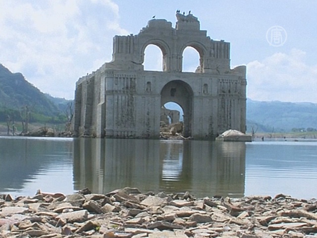 Обмеление водоёма обнажило храм XVI века