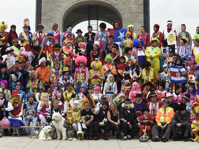 Слёт клоунов 20-й раз прошёл в Мехико