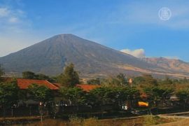 Туриндустрия Индонезии несет потери из-за вулкана