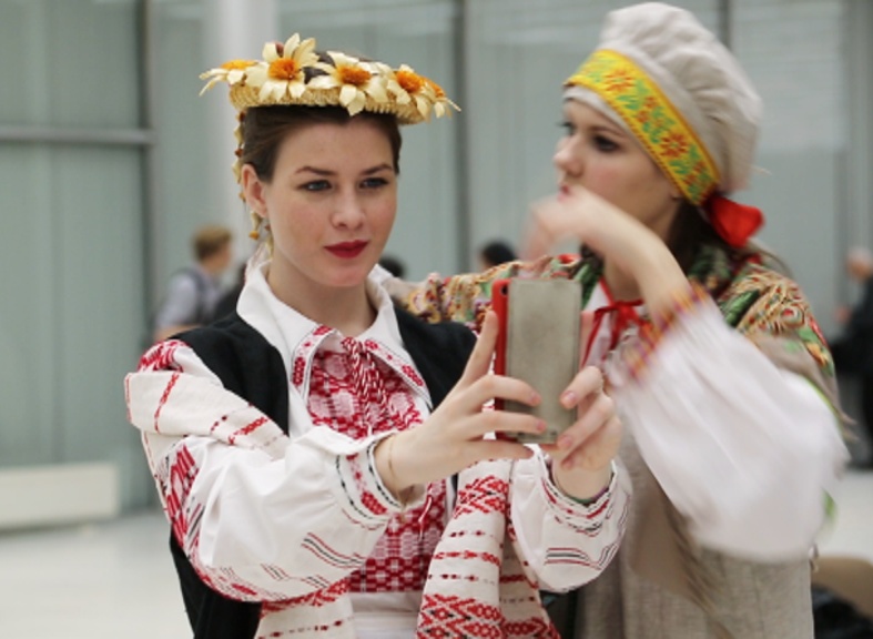 Высокую моду в стиле этно представили в Москве