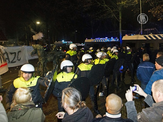 Нидерланды: протест против размещения беженцев