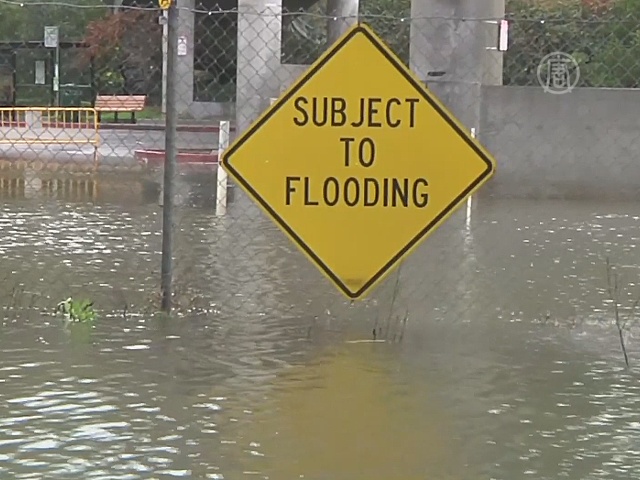 На Калифорнию обрушились дожди и наводнения
