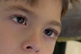 Дети-инвалиды общаются при помощи движения глаз