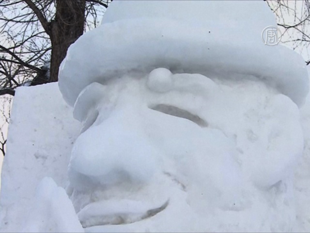 Снежные скульптуры снова представили в Саппоро