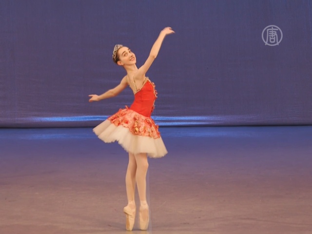 Юная американка учится балету в Москве