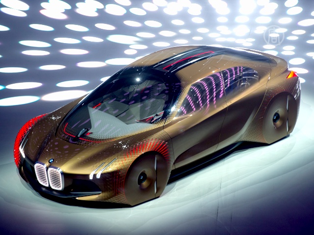 BMW построила автономный концепт Vision Next 100