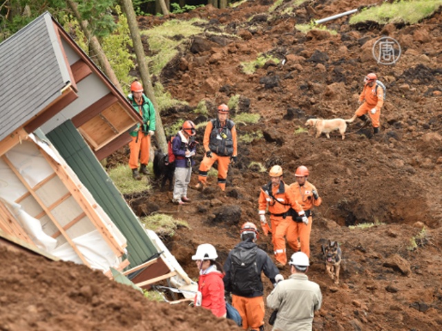 Землетрясения в Японии: поиск жертв продолжается