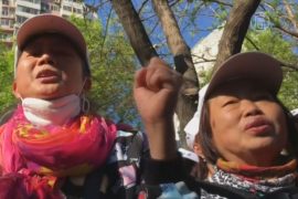 В Пекине протестуют «одинокие» родители
