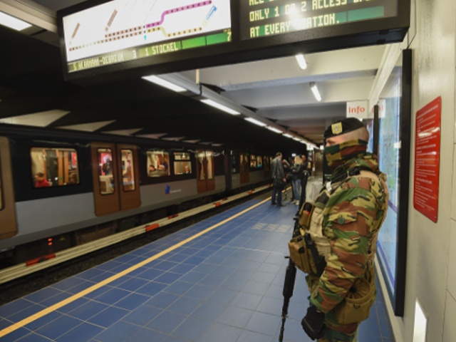 Станция метро Брюсселя открылась после теракта