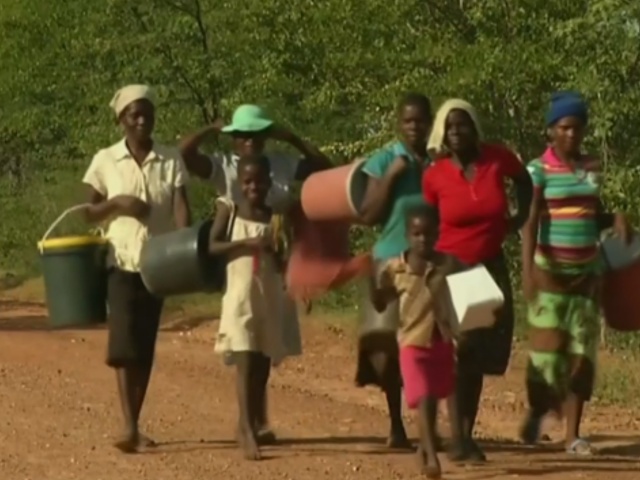 4 млн человек голодают из-за засухи в Зимбабве