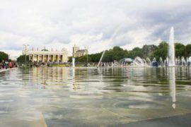 Как найти ответ на вопрос «куда сходить в Москве?»