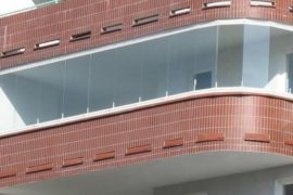 Безрамное остекление балконов